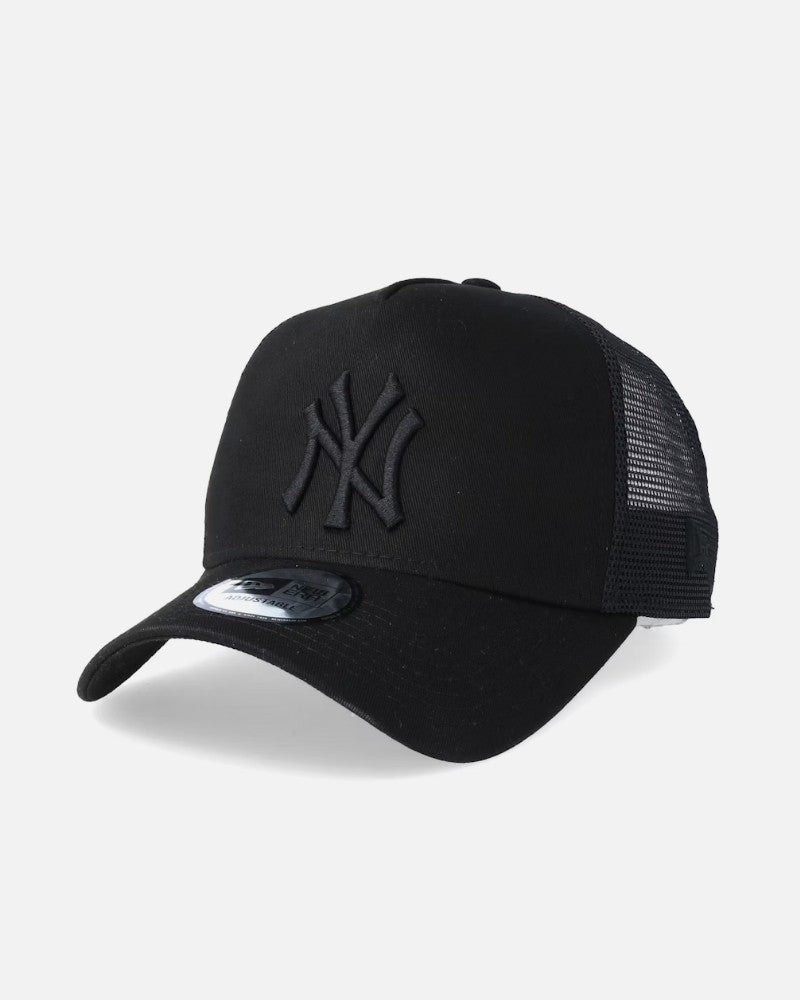 9 Forty Trucker Yankees Keps - All Black