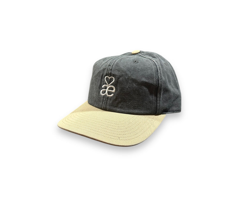 Aavec Heart Logo Leather Strap Washed Keps - Grå/Tan