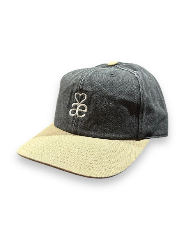 Aavec Heart Logo Leather Strap Washed Keps - Grå/Tan