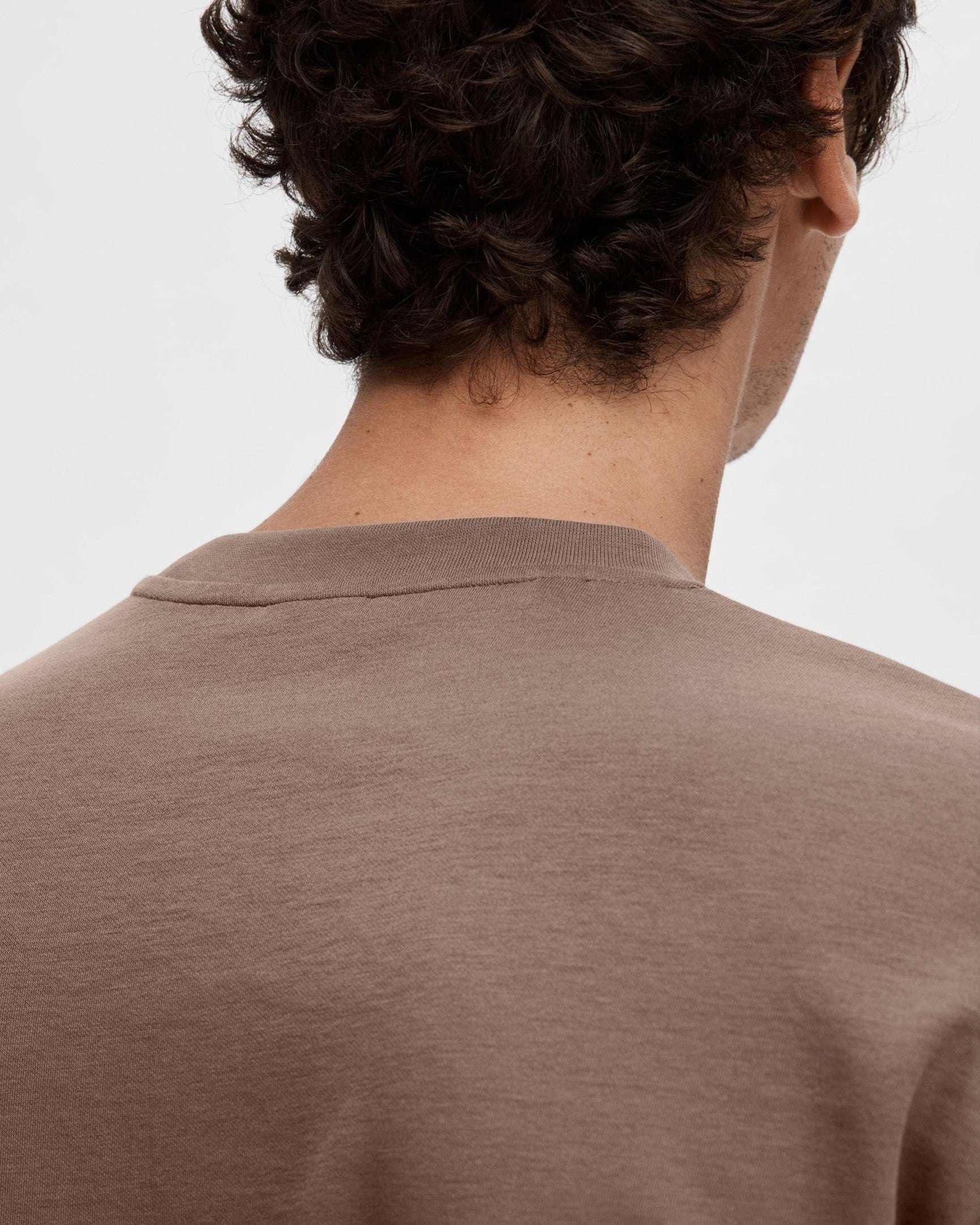 Loose Oscar T-Shirt