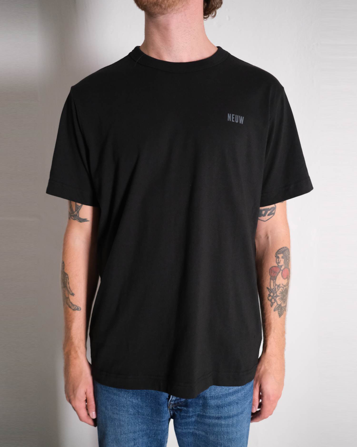 Neuw Wordmark T-Shirt - Svart
