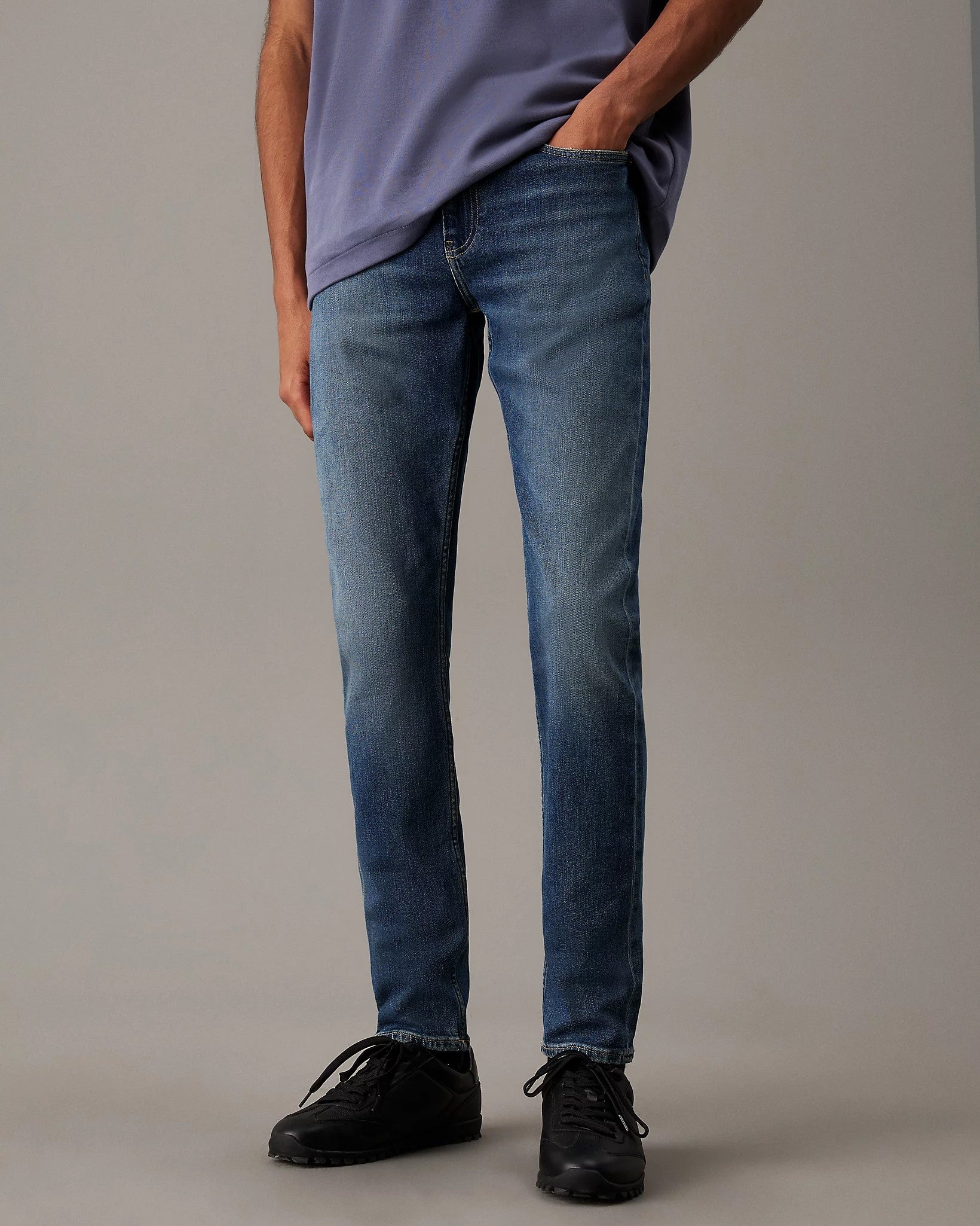 Slim Taper Jeans - Light Denim Dark