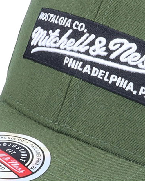 Box Logo Snapback Keps