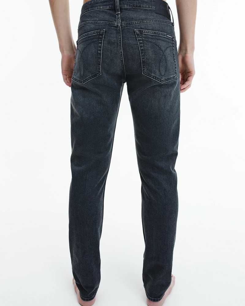 Slim Taper Jeans
