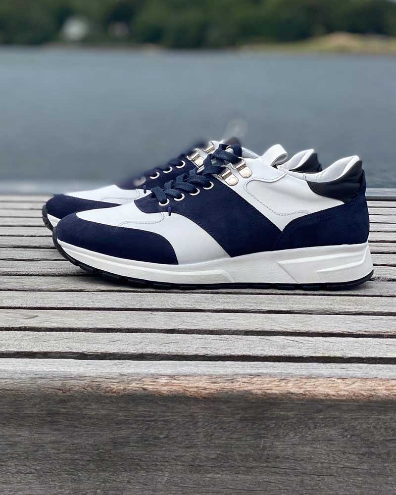 Simon Sneakers