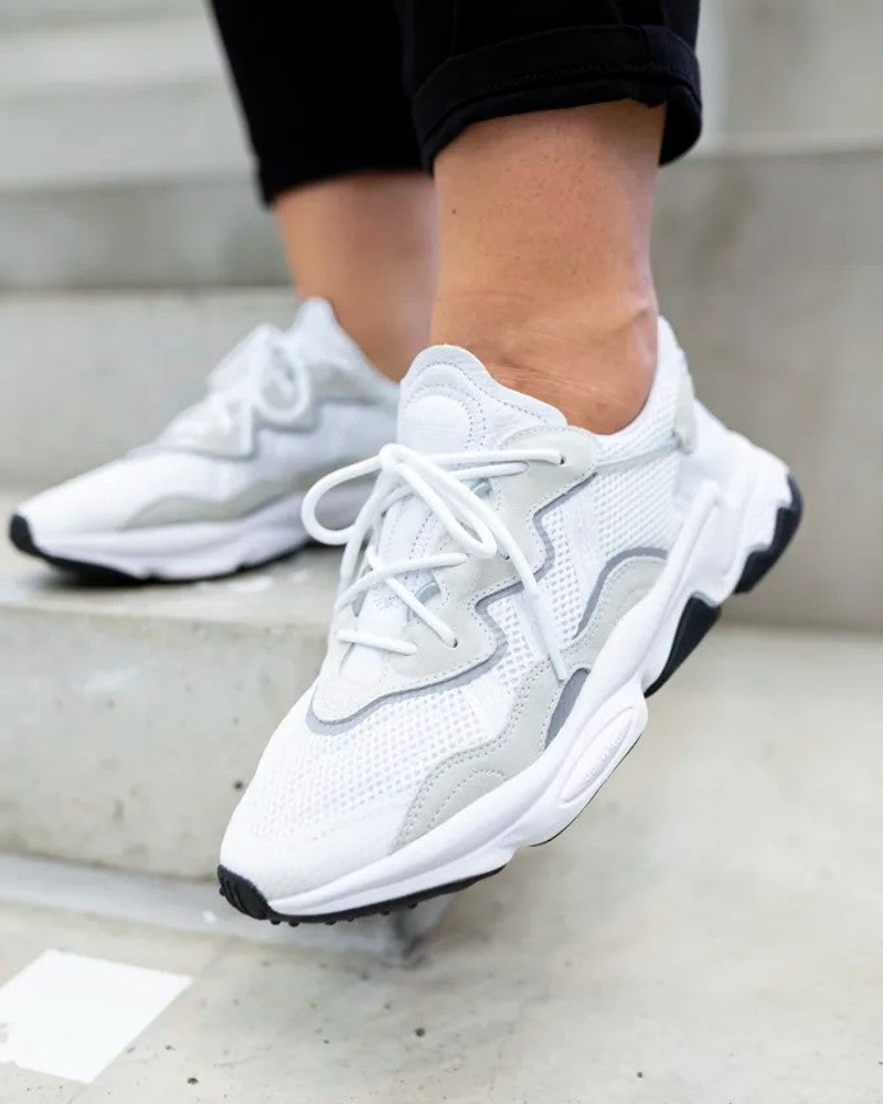 Ozweego Sneakers