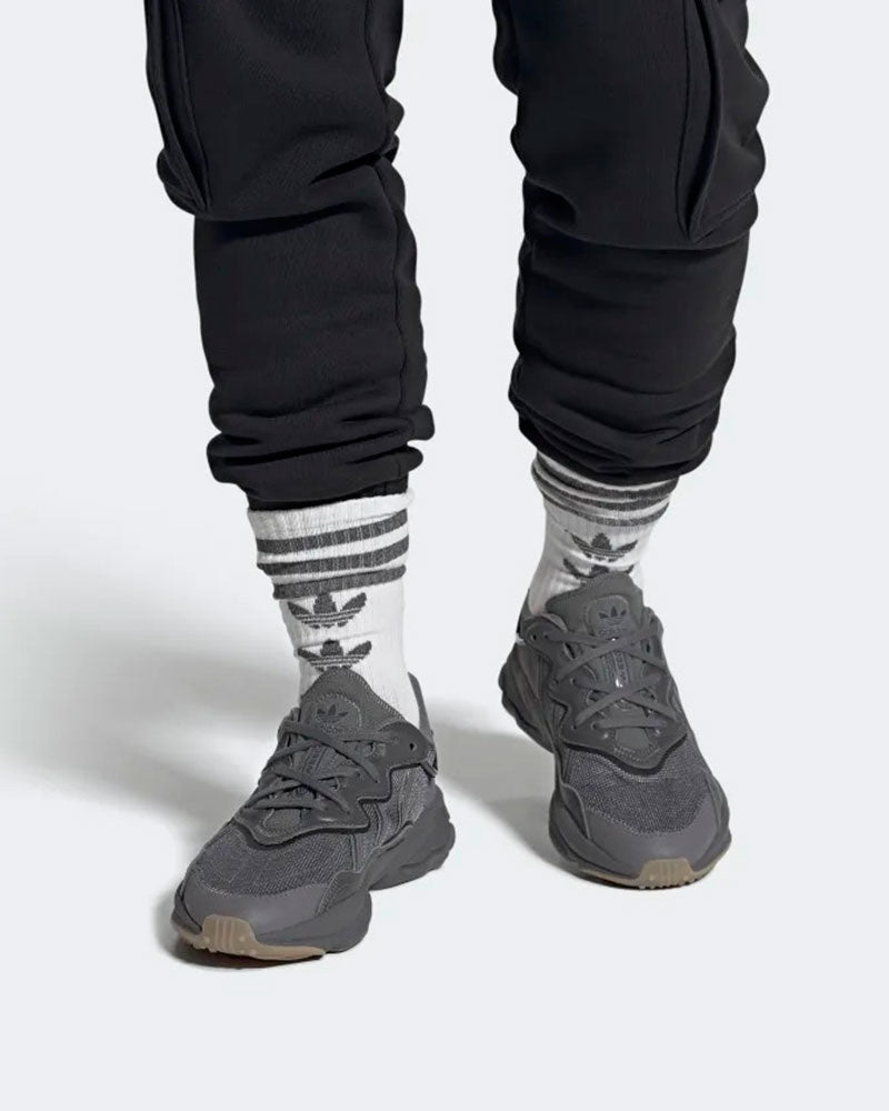 Ozweego Sneakers