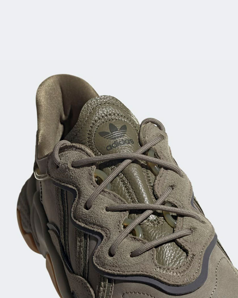 Ozweego Sneakers
