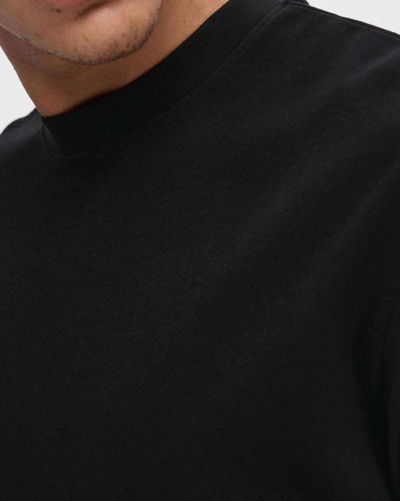 Loose Oscar T-Shirt