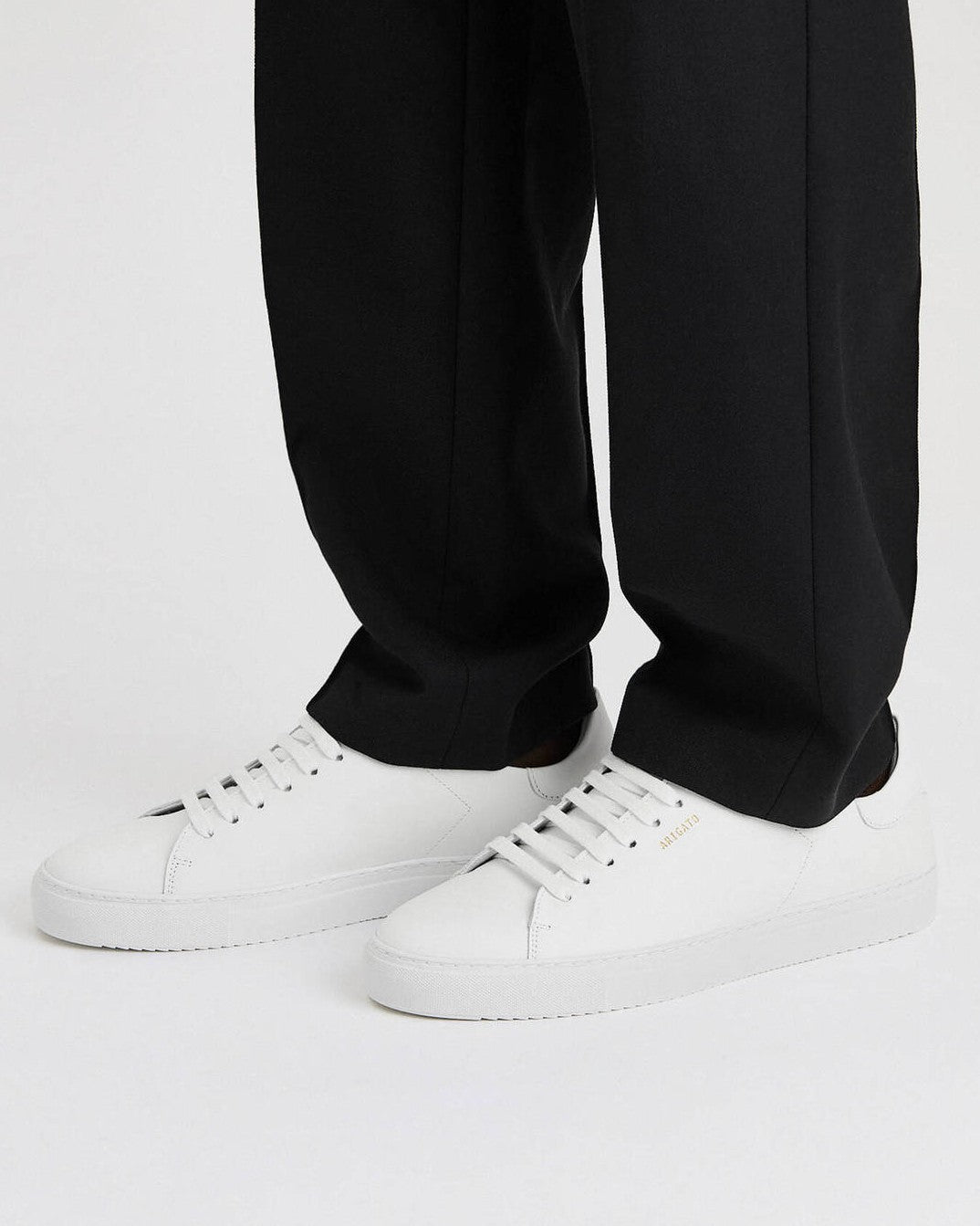 Clean 90 Sneakers