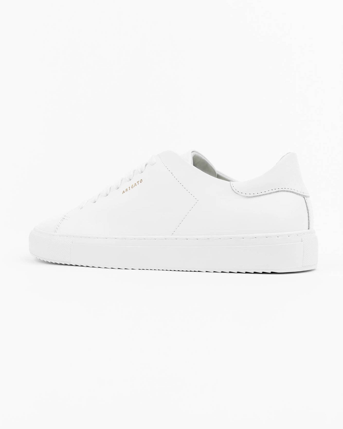 Clean 90 Sneakers