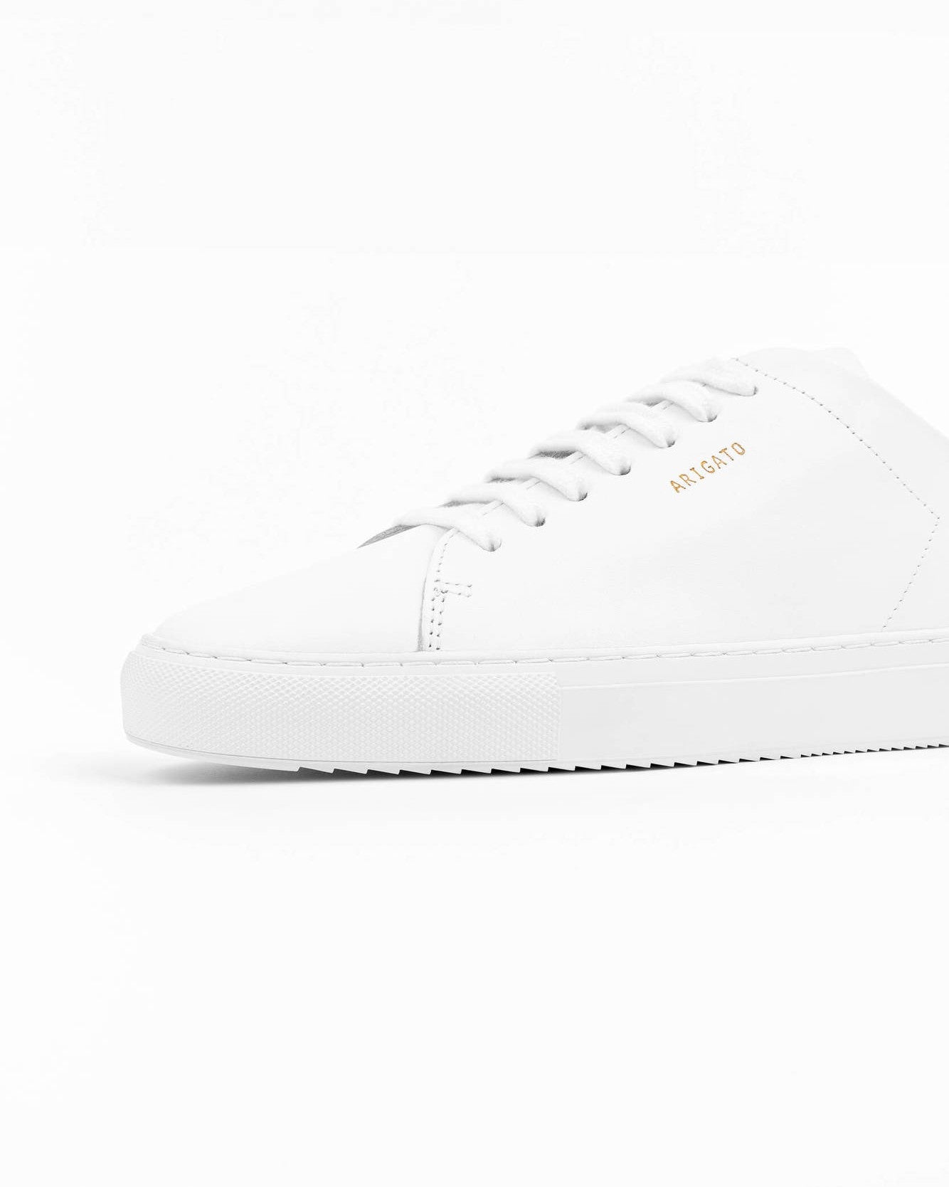 Clean 90 Sneakers
