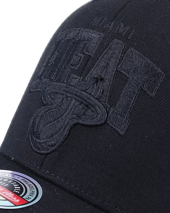 Black Out Arch Miami Heat Keps