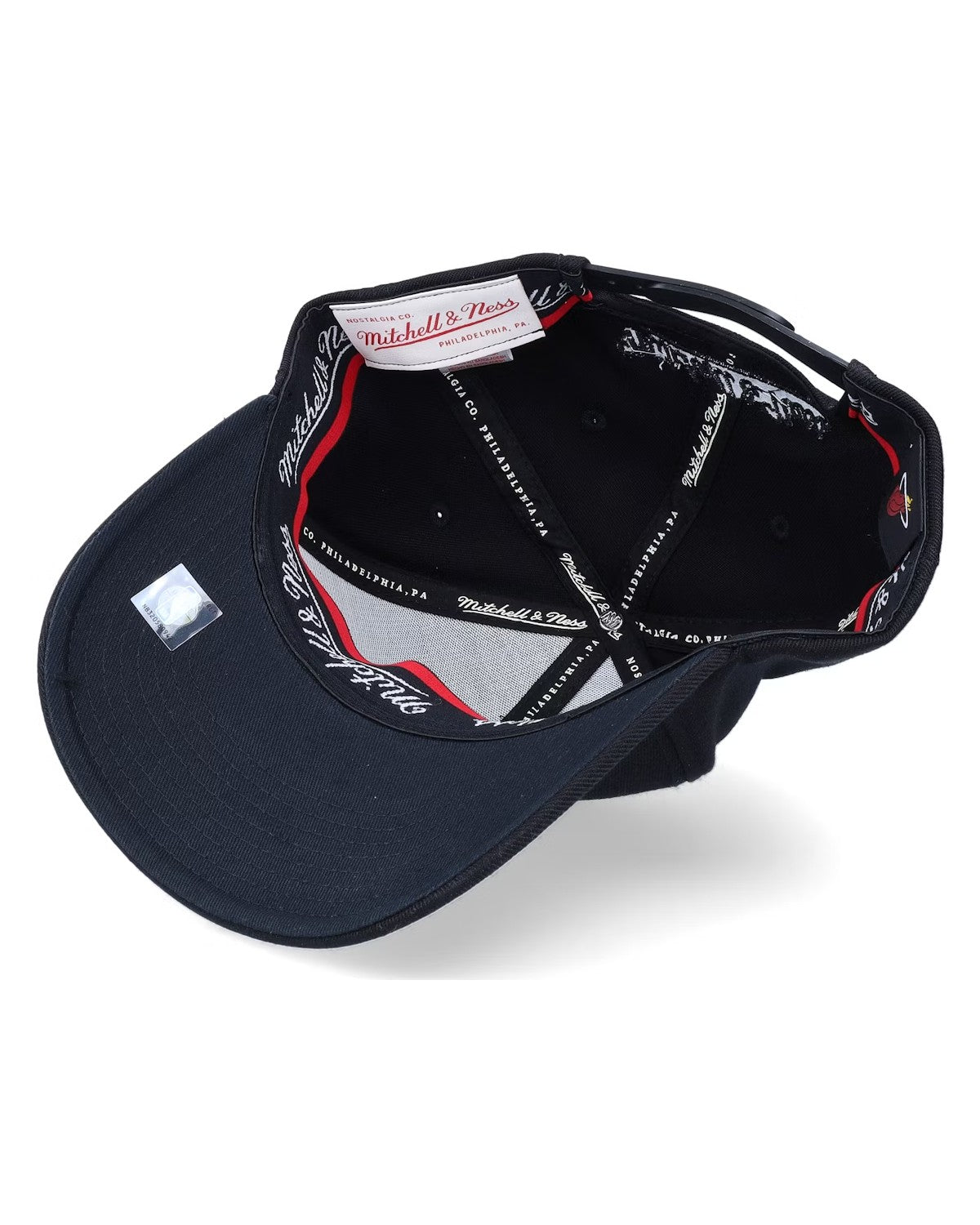 Black Out Arch Miami Heat Keps