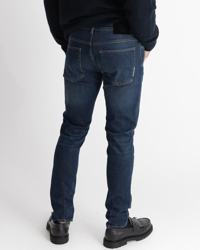 Lou Slim Jeans