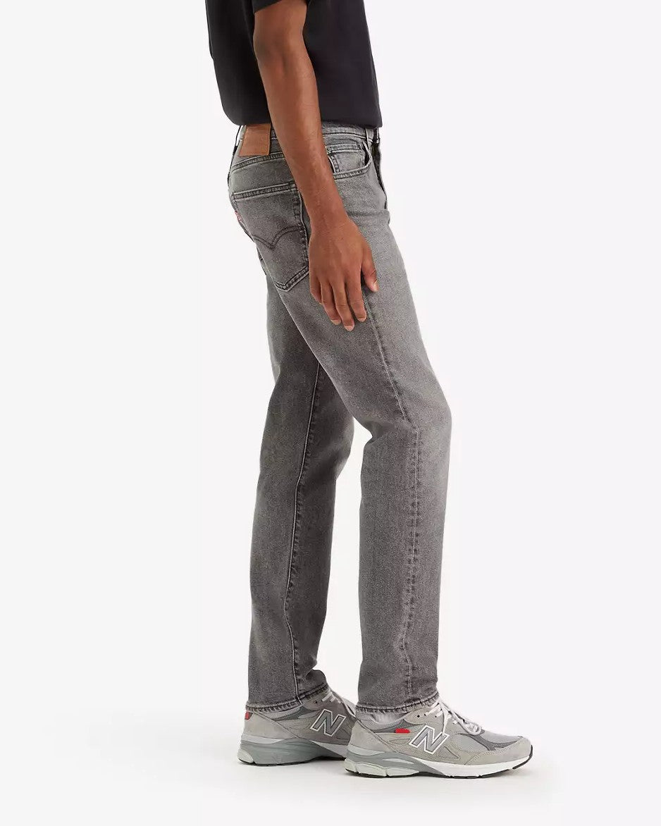 502 Taper Jeans