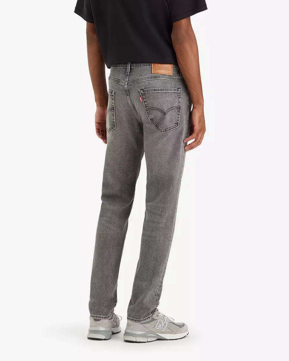502 Taper Jeans