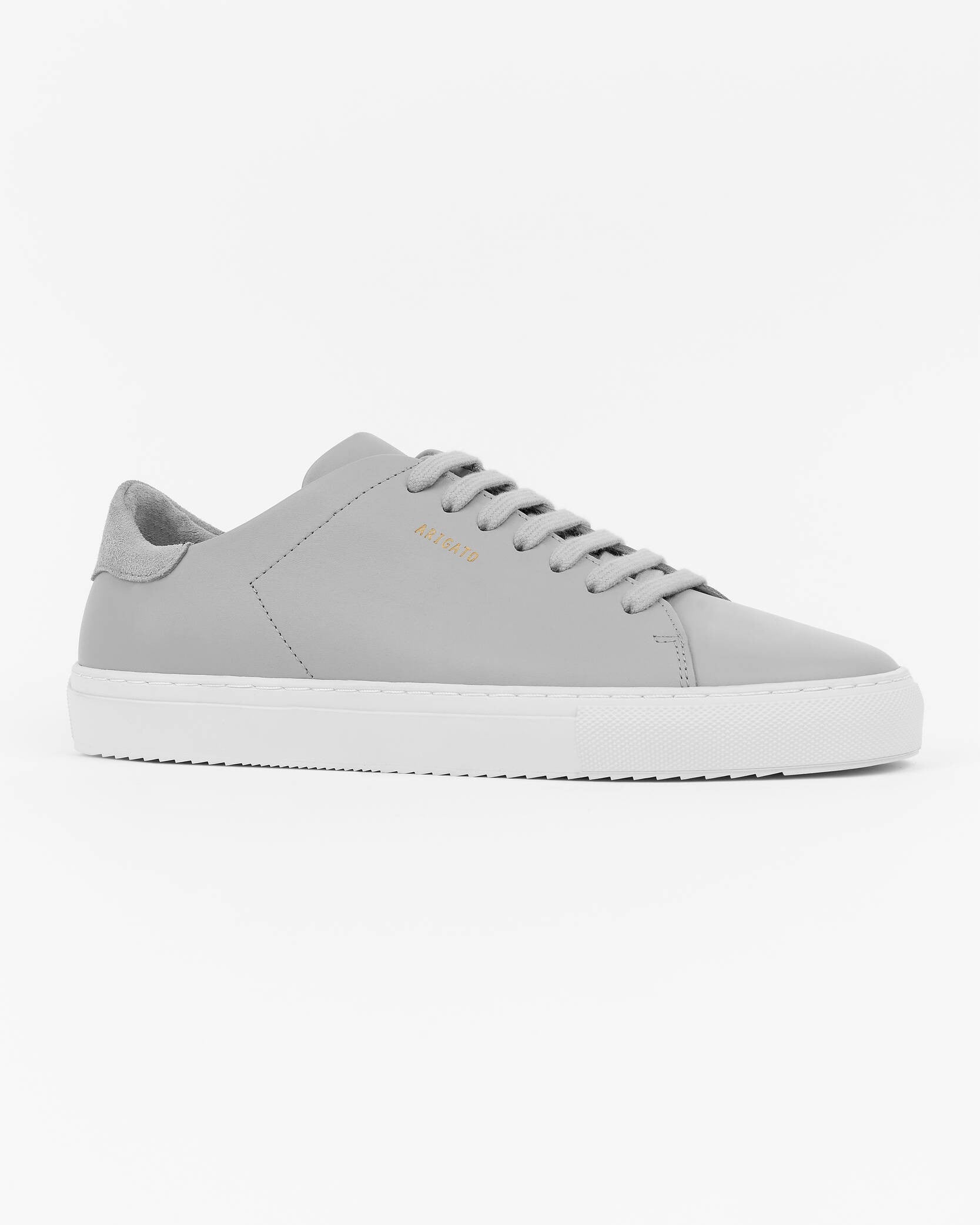 Clean 90 Sneakers