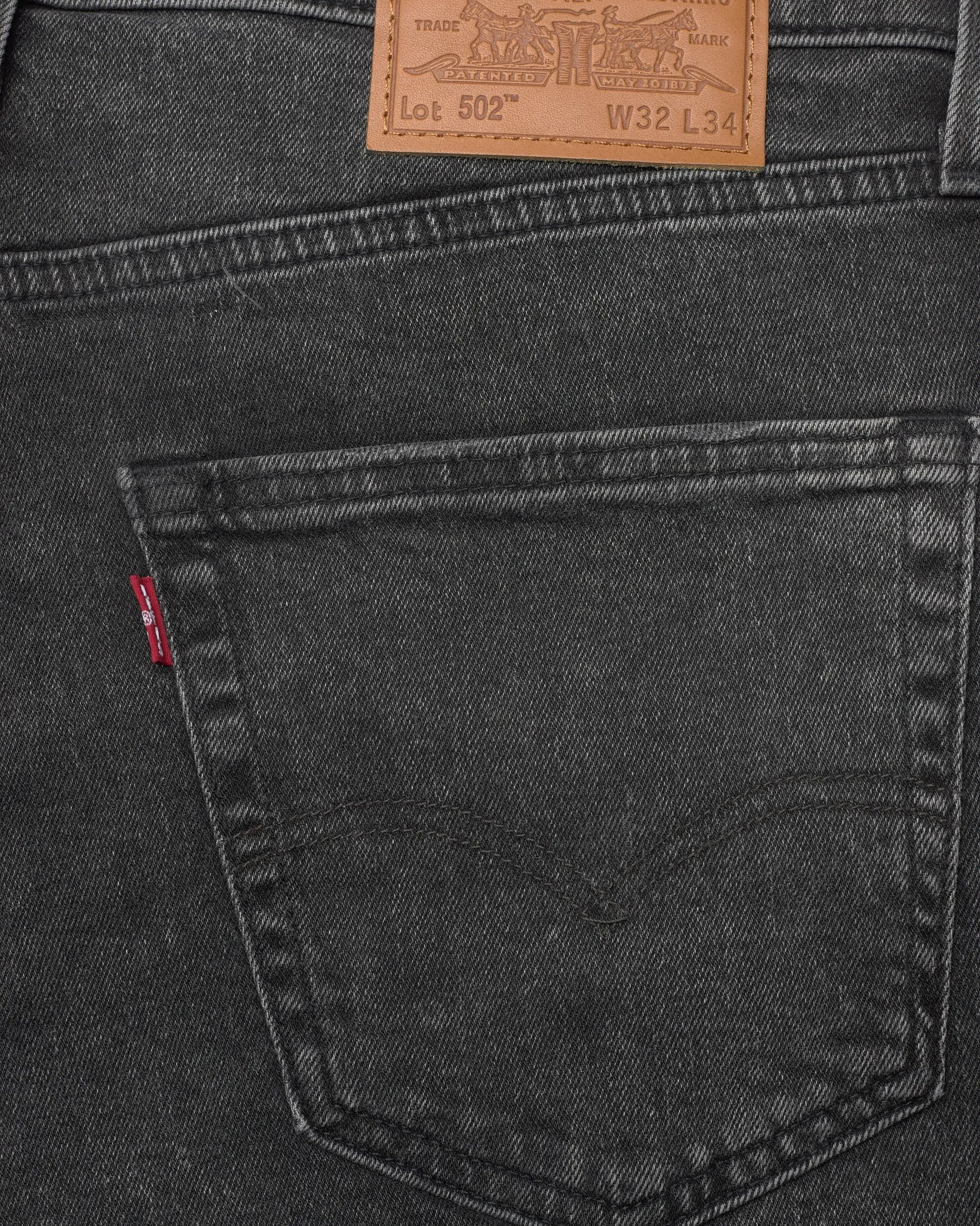 502 Taper Jeans