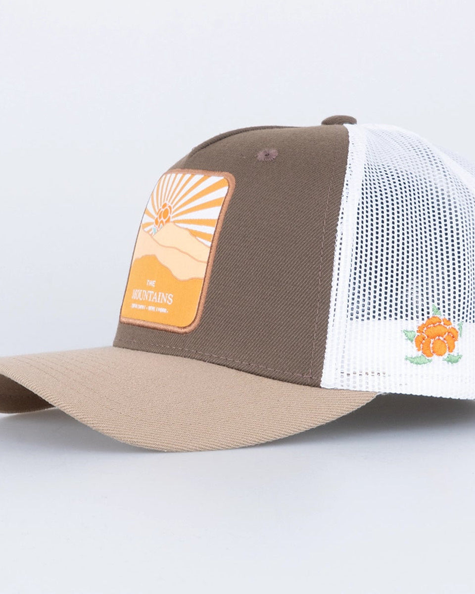 Mountains Trucker Keps