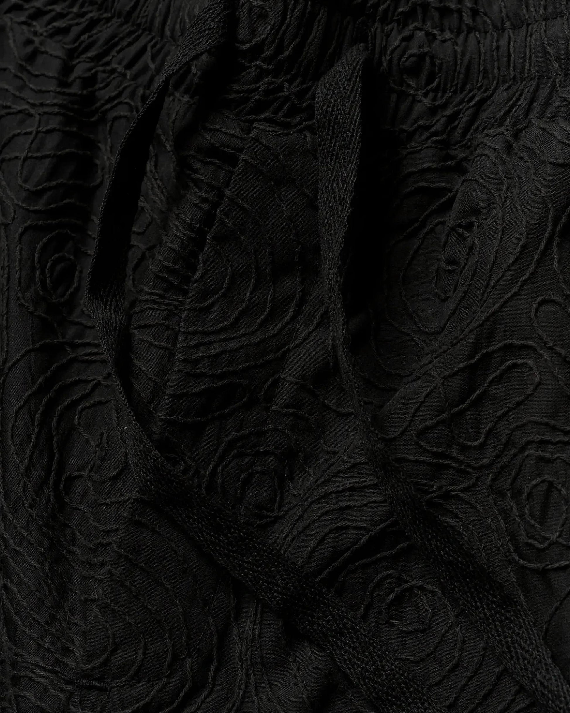 Bommy Embroidery Shorts