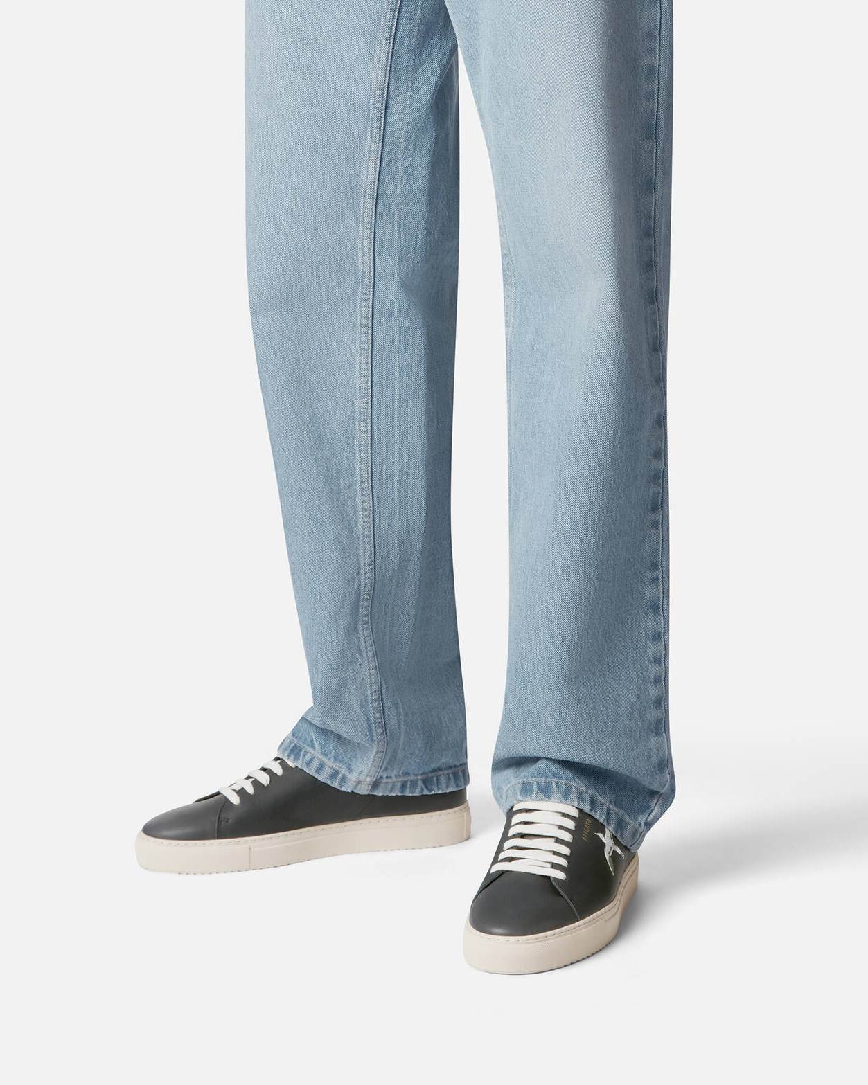 Clean 90 B Bird Sneakers