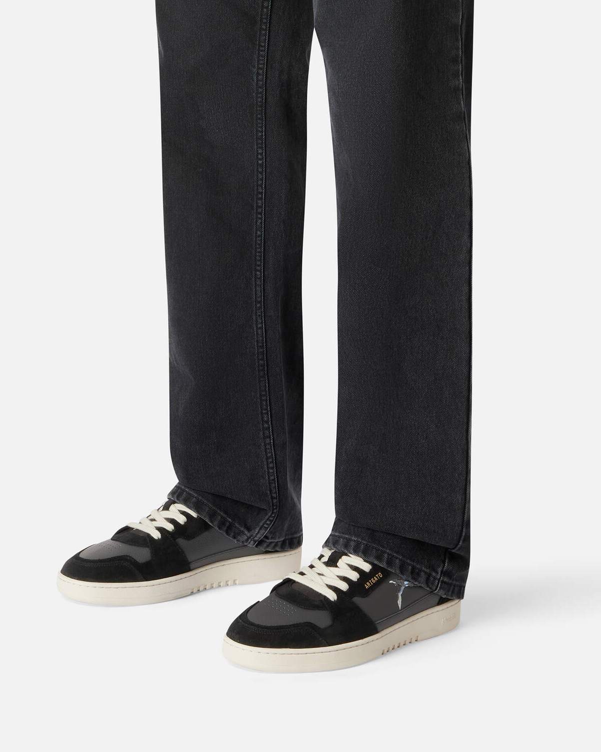 Dice Lo Bee Bird Sneakers