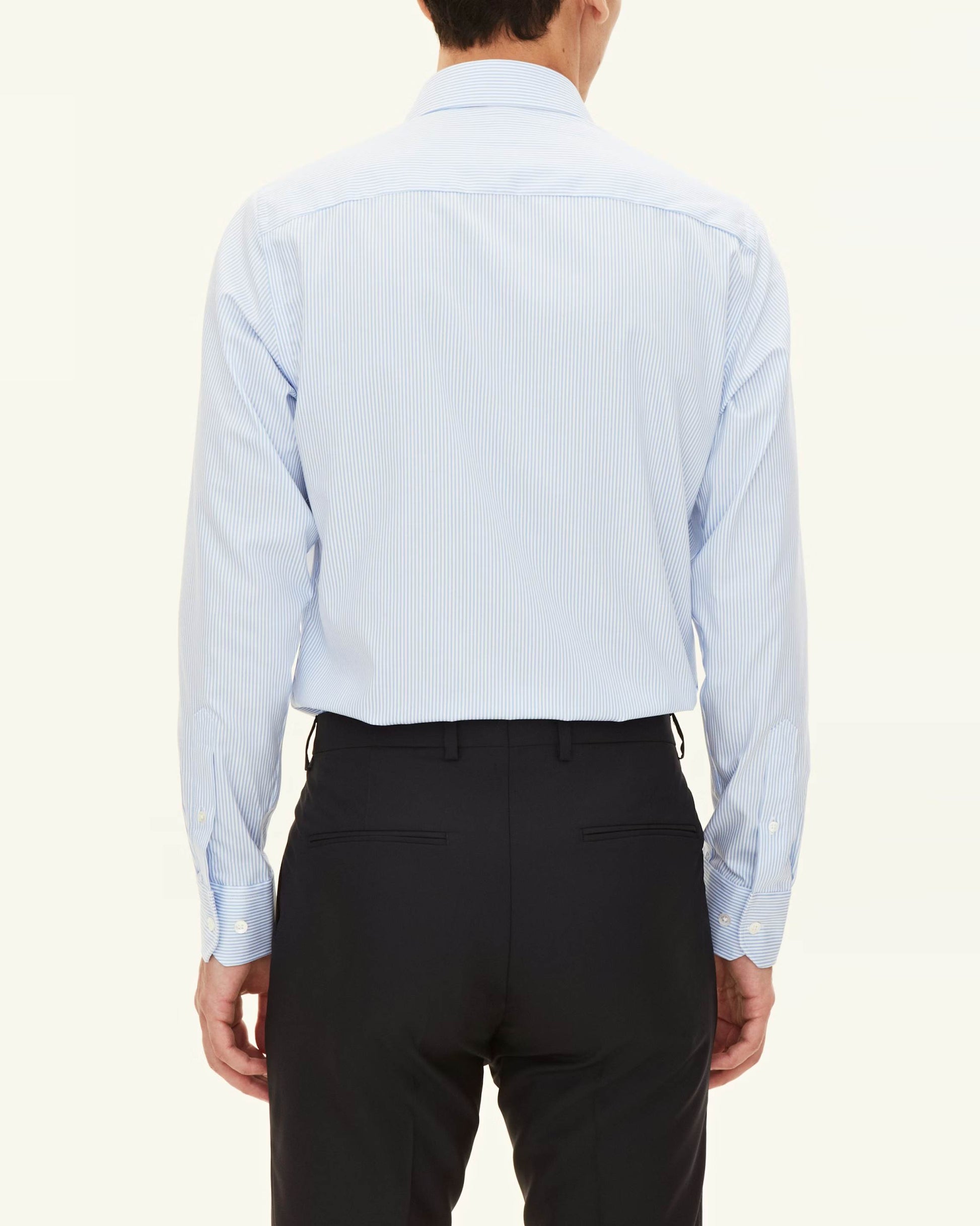 Non Iron Slim Fit Banker Stripe Skjorta