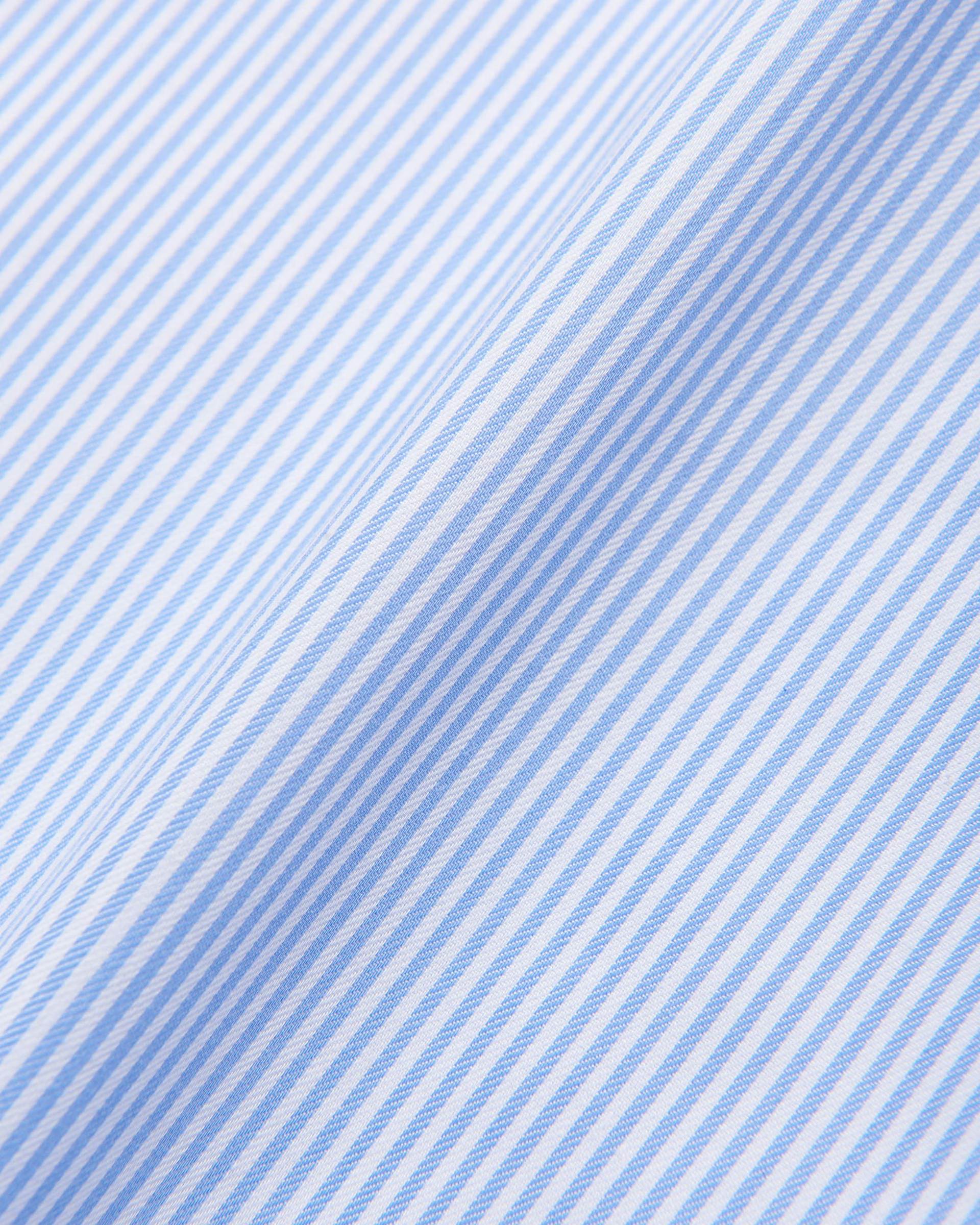 Non Iron Slim Fit Banker Stripe Skjorta