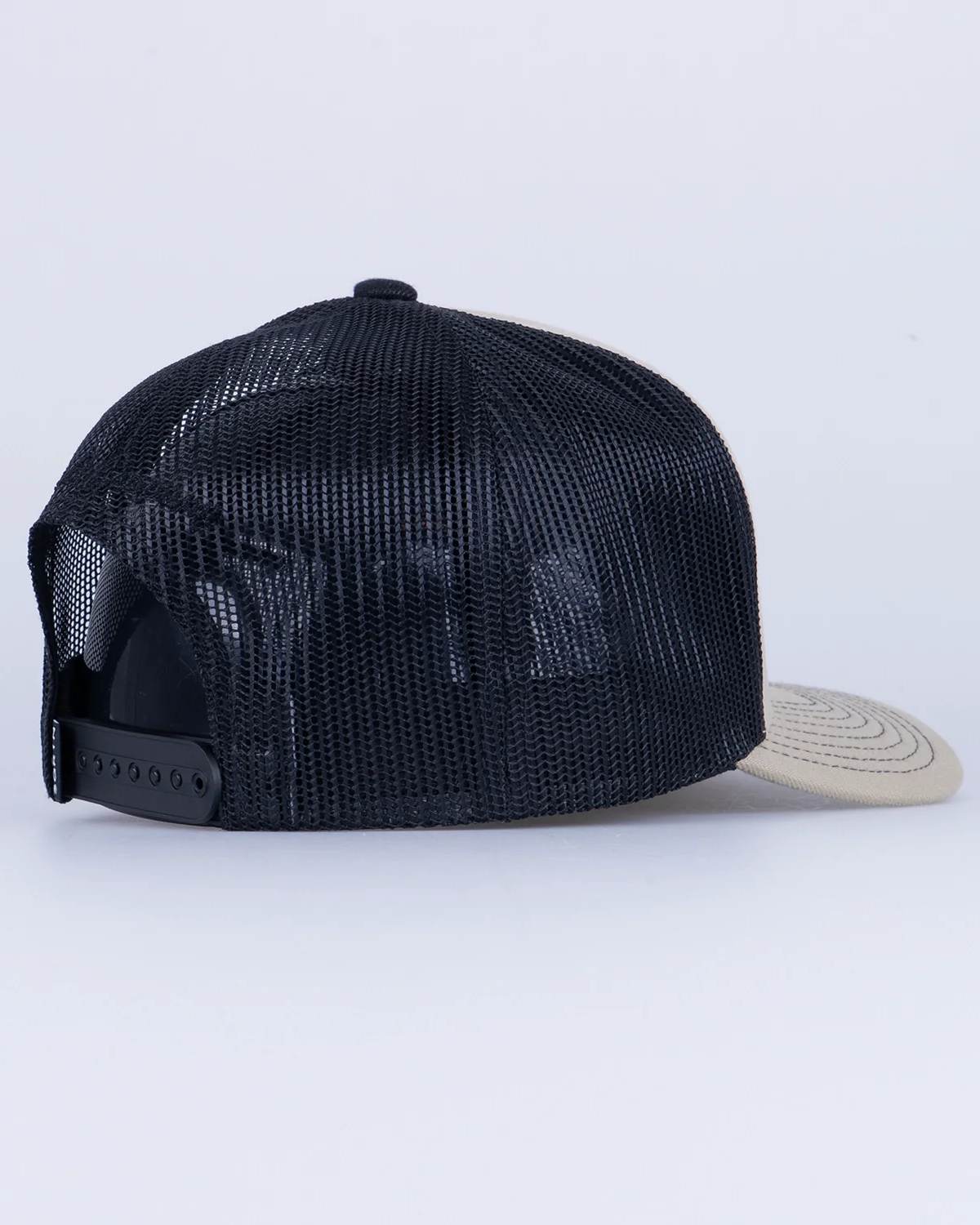 Outside 2 Trucker Keps