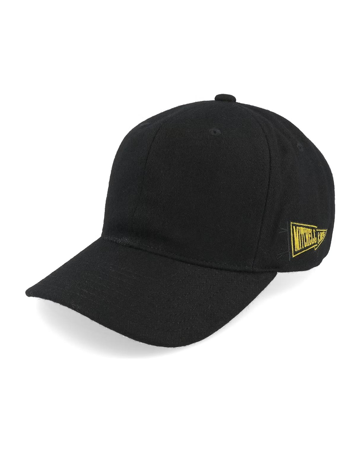 Pennant Strapback Keps