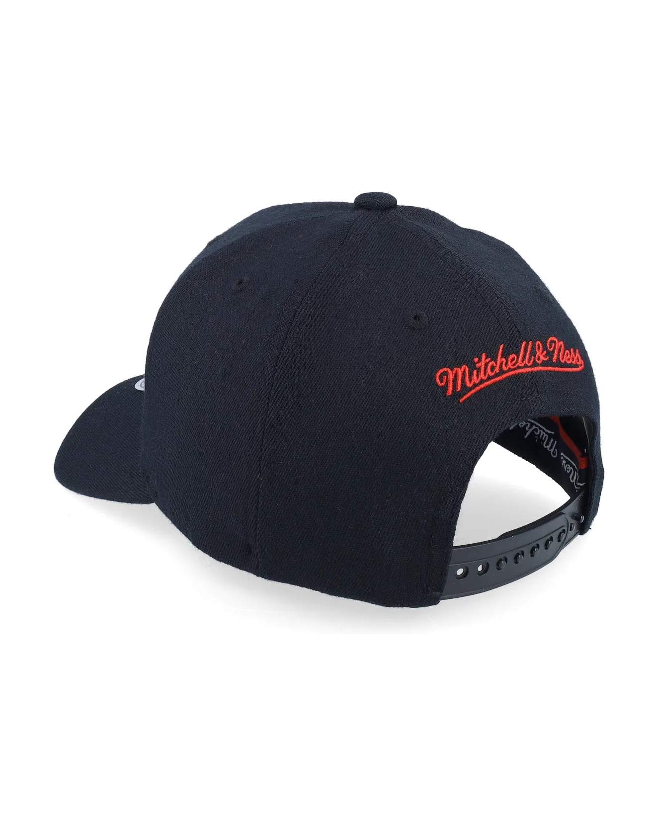 Pinscript Snapback Keps