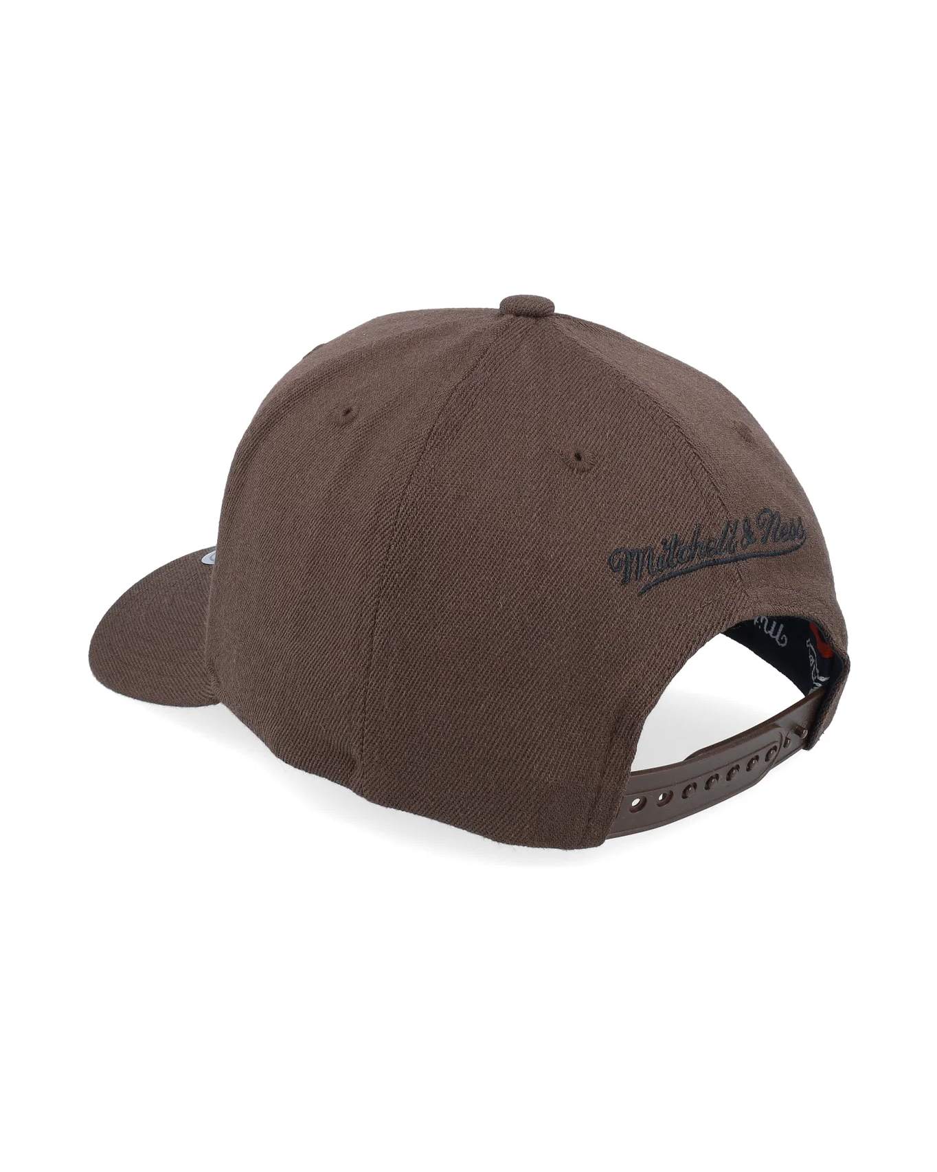 Pinscript Snapback Keps