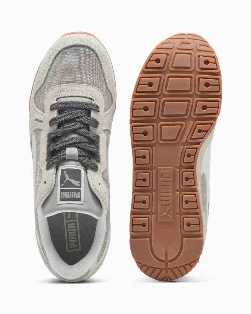 RX 737 Vintage Sneakers