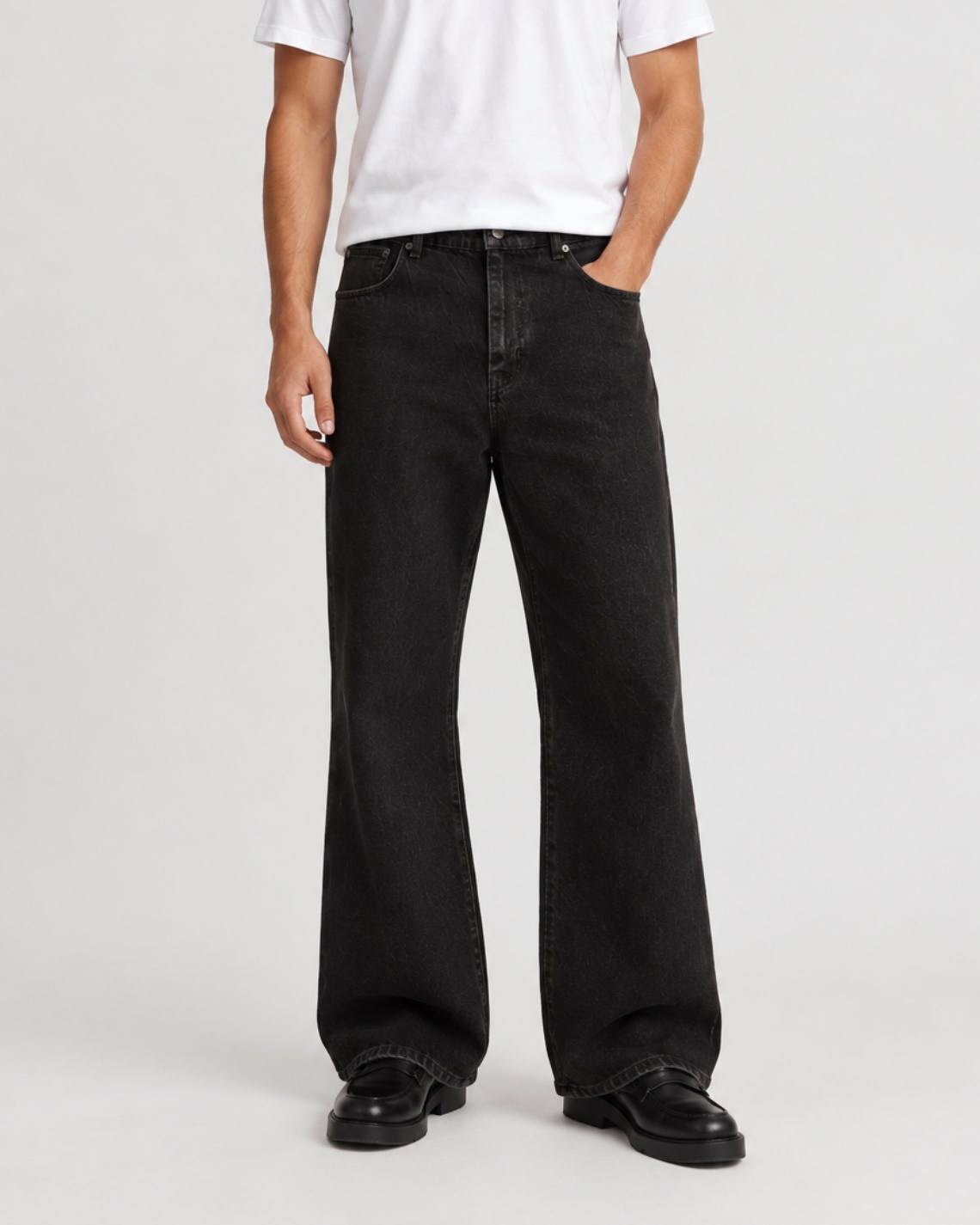 Sanji Flare Jeans