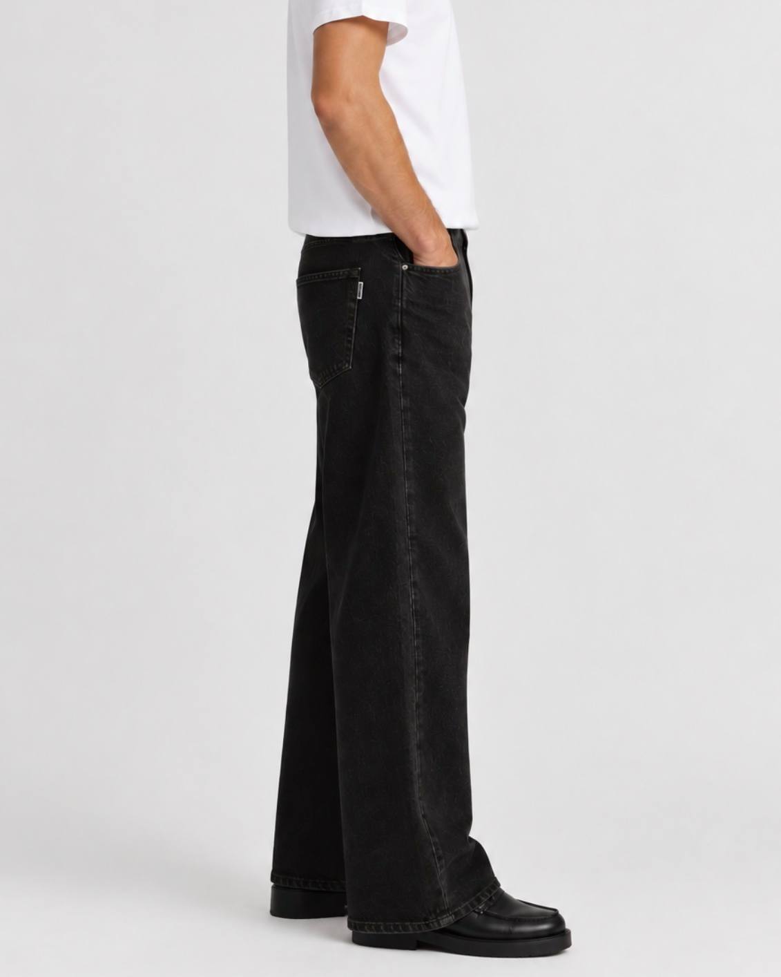 Sanji Flare Jeans