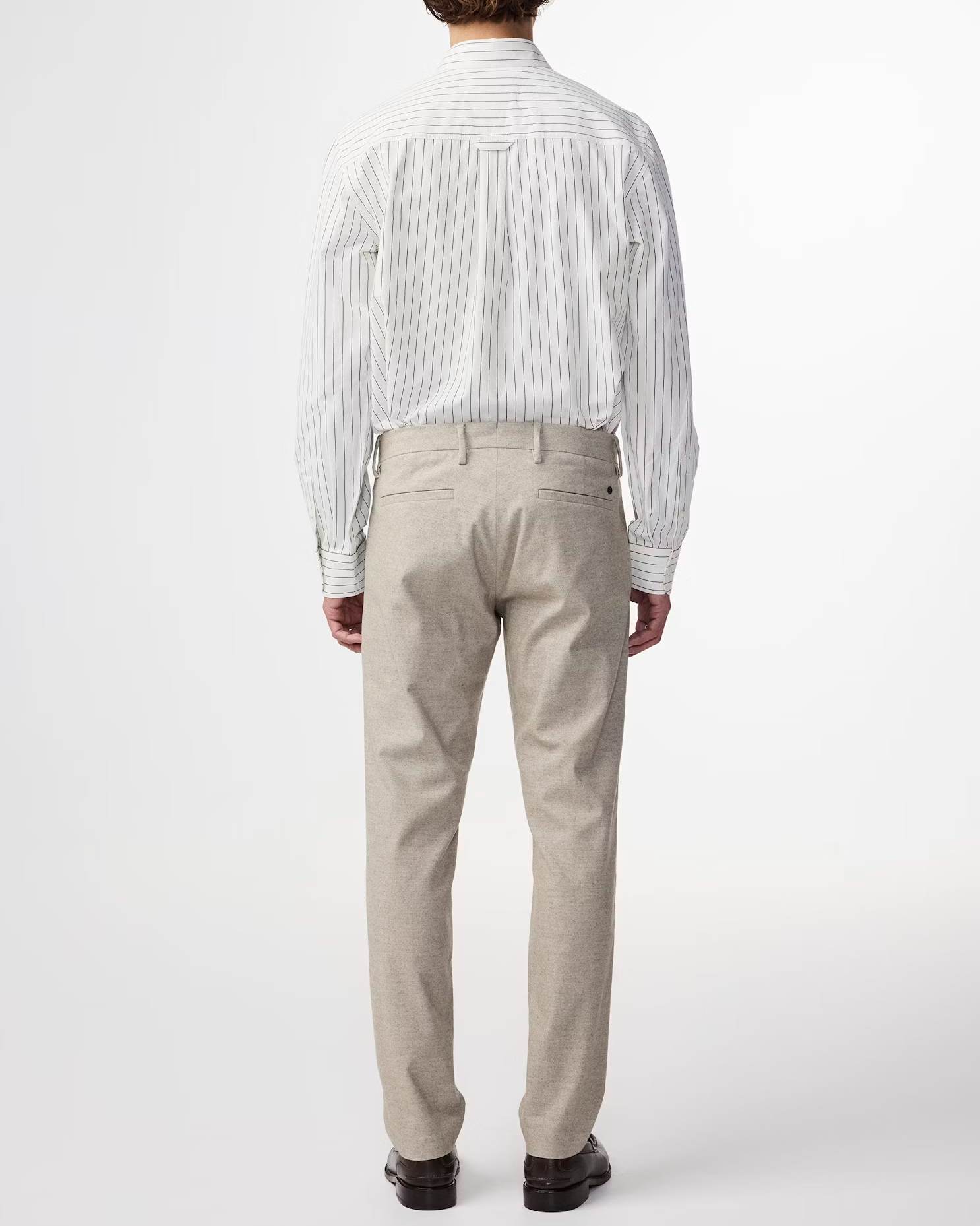 Theo 1067 Chinos