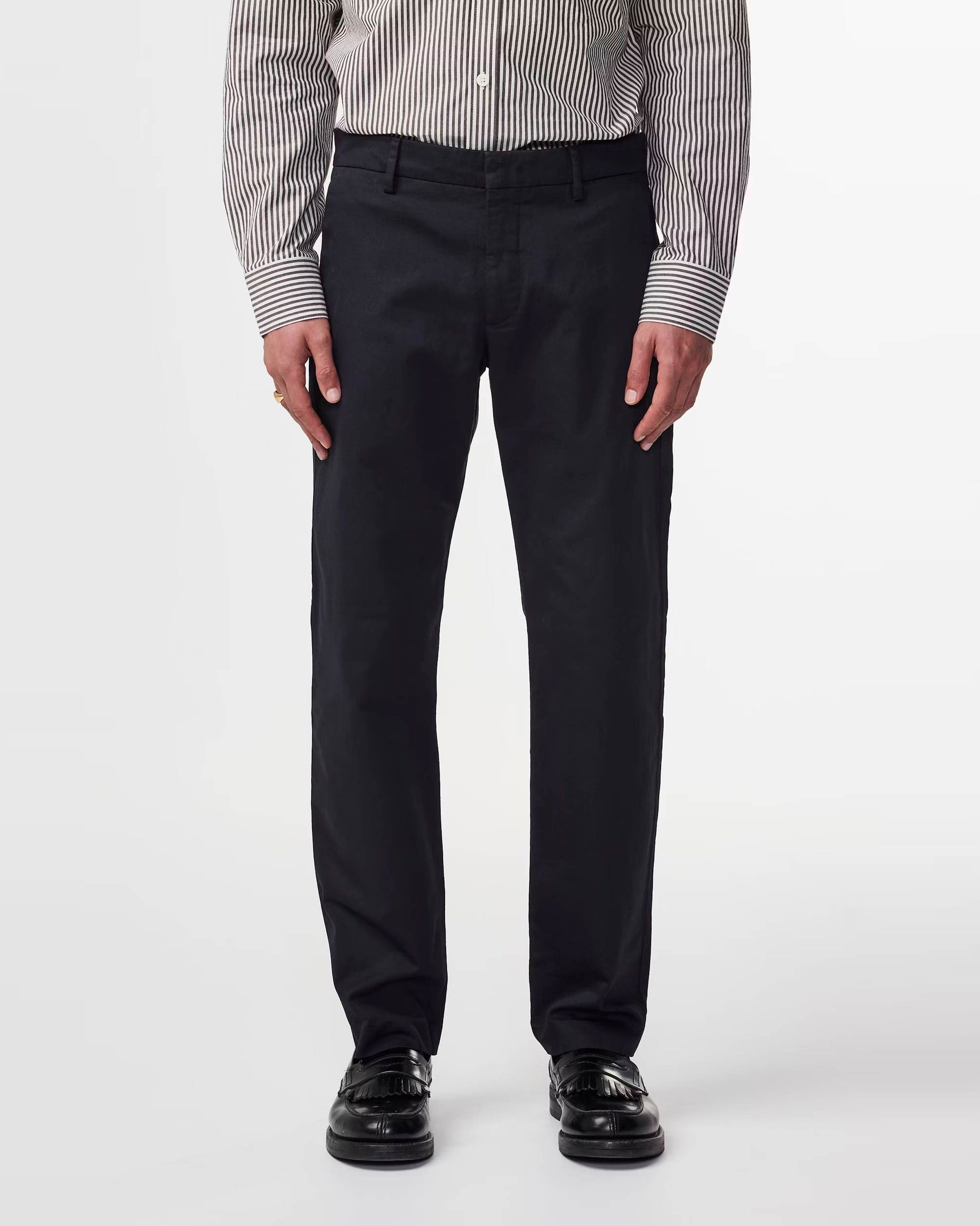 Theo 1420 Chinos