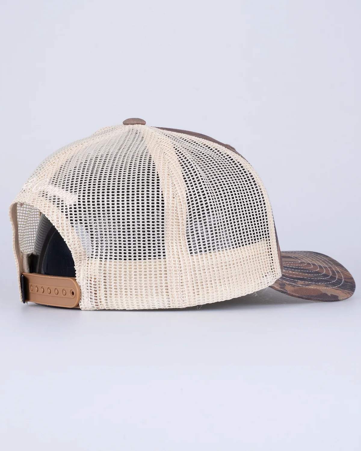 Wordmark Trucker Keps
